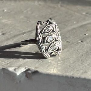 Art deco diamond 14k white gold vintage ring